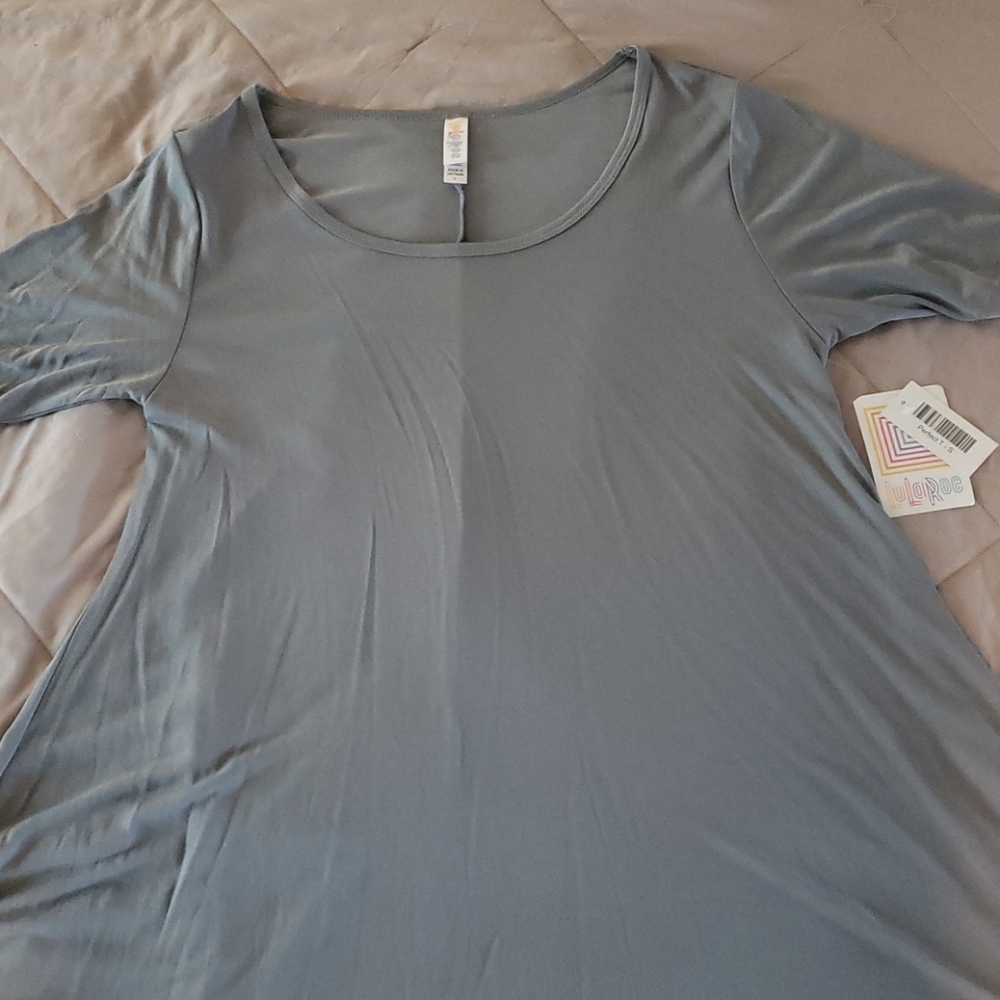 NWT Solid Gray S perfect Lularoe top